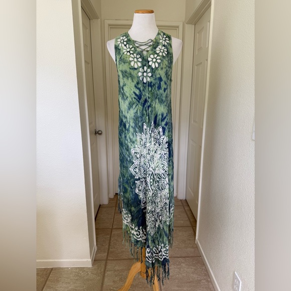 Ingear Resort Tie Dye Dress - Picture 1 of 12